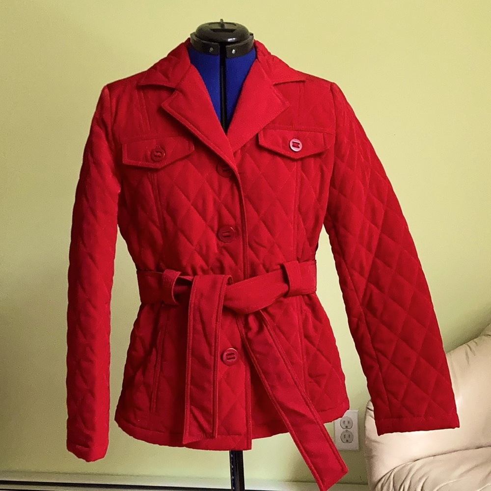Red ESPRIT quilted fall coat